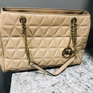 Micheal Kors Handbag